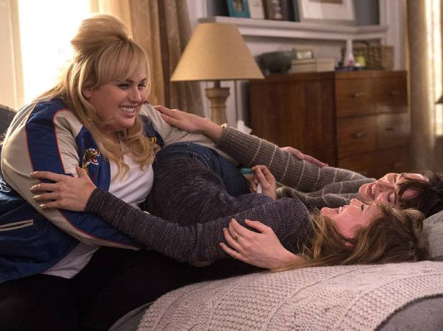 Cena de Como Ser Solteira com Dakota Johnson, Rebel Wilson e Leslie Mann Cena de Como Ser Solteira com Dakota Johnson, Rebel Wilson e Leslie Mann