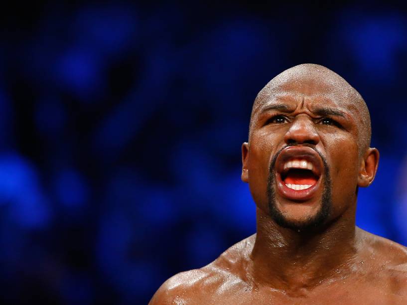 Com a vitória, o pugilista americano Floyd Mayweather Jr., conquista a unificação dos títulos da categoria meio médio e segue invicto em sua carreira