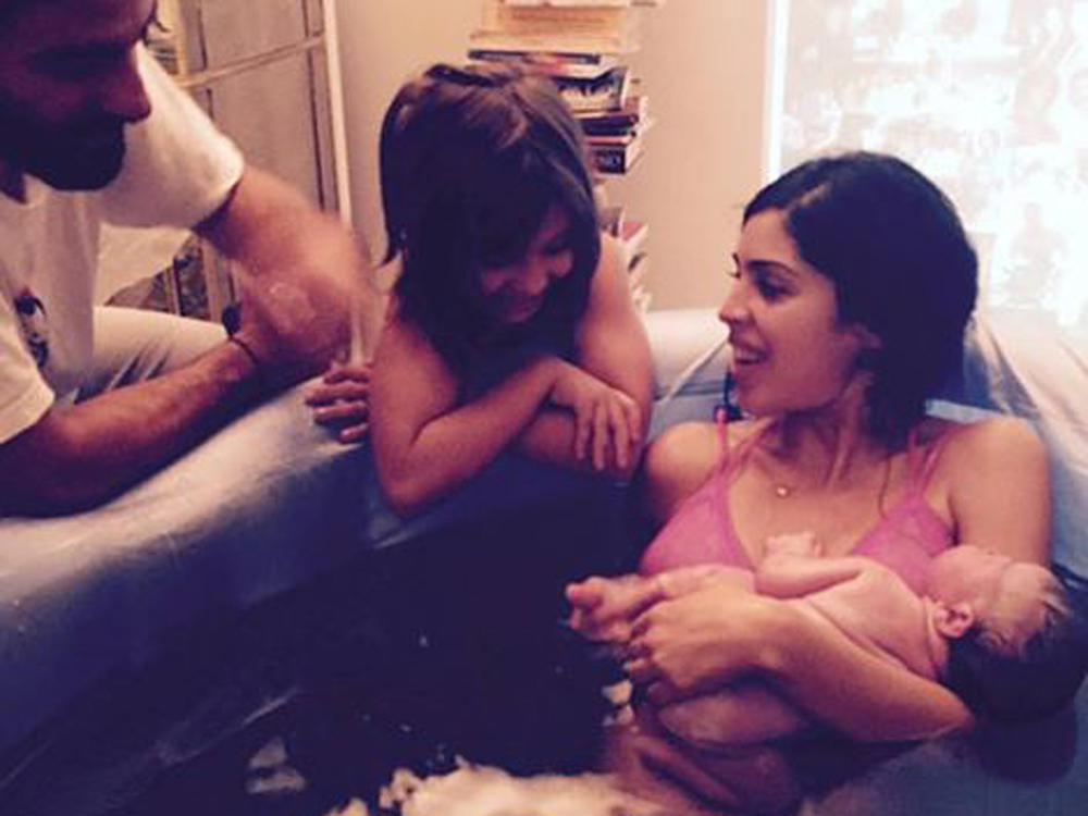 Comer placenta traz riscos à saúde da mãe e do bebê, diz estudo