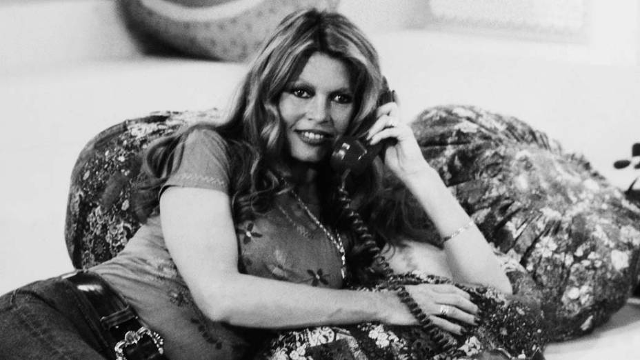 Brigitte Bardot em um comercial de TV britânico, em 1976