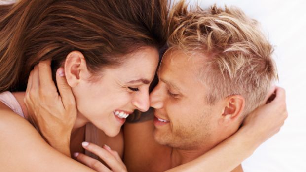 Um estudo realizado com 500 casais mostrou que um fator que influencia na média de duração de uma relação sexual é a idade do parceiro: homens de 18 a 30 anos tiveram, em média, penetrações de 6,5 minutos. Já naqueles com mais de 51 anos, esse tempo caiu para 4,3 minutos.