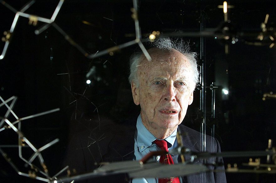 James Watson, que ajudou a descobrir a estrutura do DNA, morre aos 97 anos