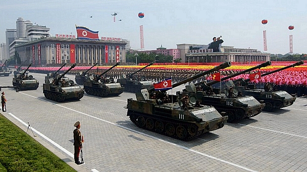 Coreia do Norte celebra aniversário de armistício com desfile militar em Pyongyang Coreia do Norte celebra aniversário de armistício com desfile militar em Pyongyang
