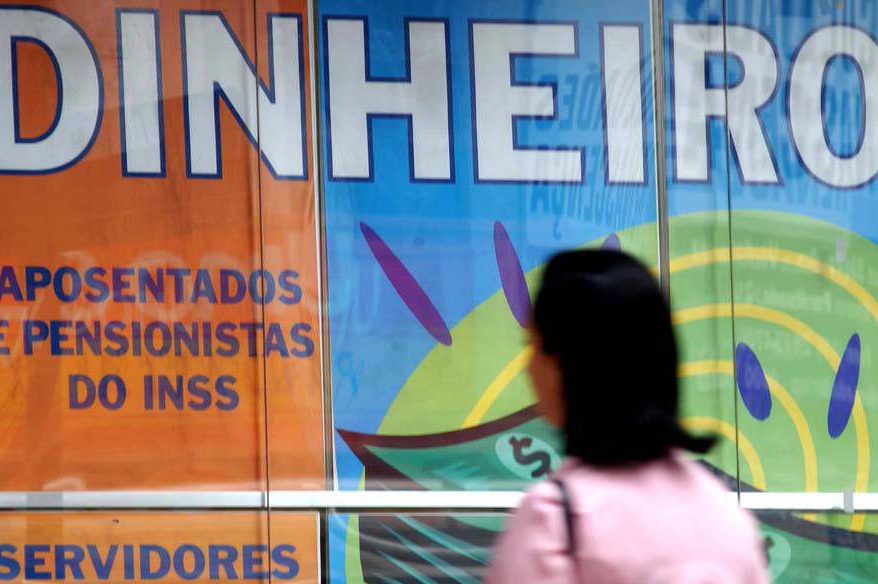 Crédito desacelera e bancos ainda veem risco fiscal como principal ameaça, diz BC