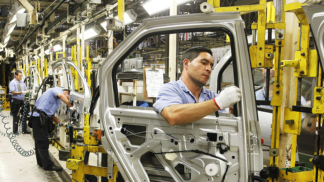 Indústria automotiva foi principal peso negativo
