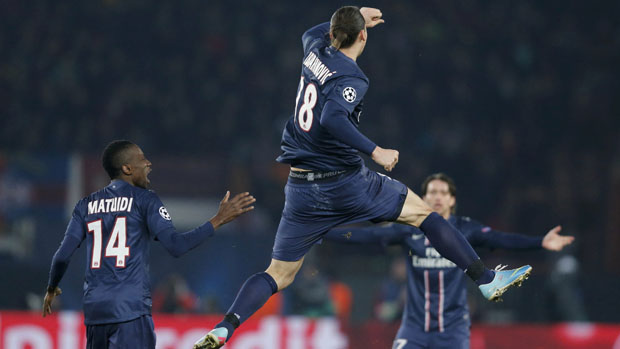 Jogador Ibrahimovic do PSG comemora após marcar gol de empate contra o Barcelona, pela Liga dos Campeões Jogador Ibrahimovic do PSG comemora após marcar gol de empate contra o Barcelona, pela Liga dos Campeões