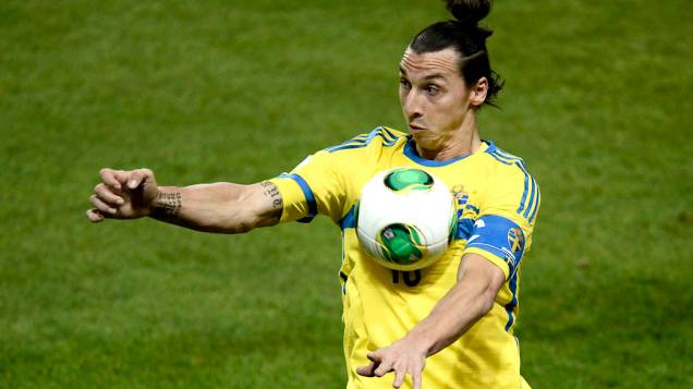 Jogador da Suécia, Ibrahimovic, durante partida de volta contra Portugal, pelas eliminatórias da Copa dao Mundo, em Estocolmo Jogador da Suécia, Ibrahimovic, durante partida de volta contra Portugal, pelas eliminatórias da Copa dao Mundo, em Estocolmo