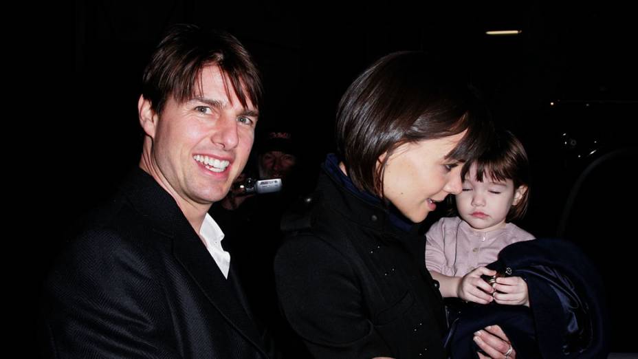 Katie Holmes e Tom Cruise em Nova York com sua filha Suri em 2008<br> <br><br> Katie Holmes e Tom Cruise em Nova York com sua filha Suri em 2008<br> <br><br>