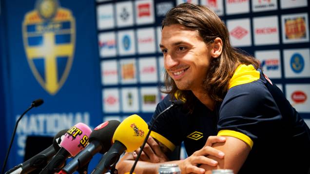 Atacante da seleção sueca, Zlatan Ibrahimovic durante coletiva de imprensa antes do amistoso contra o Brasil em Estocolmo Atacante da seleção sueca, Zlatan Ibrahimovic durante coletiva de imprensa antes do amistoso contra o Brasil em Estocolmo