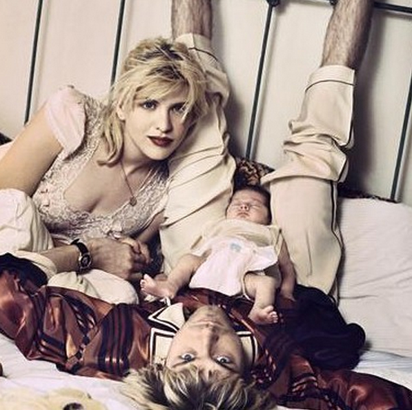 Courtney se declara para Kurt Cobain: Meu maior amor e nossa preciosa Bean Courtney se declara para Kurt Cobain: Meu maior amor e nossa preciosa Bean