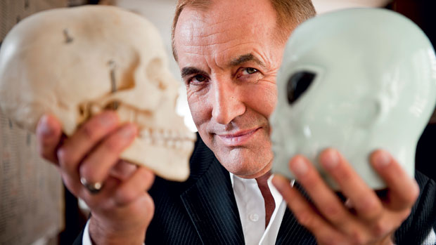 A VOZ DO CETICISMO - Michael Shermer: “Se nos apegássemos apenas ao sobrenatural, nunca teríamos saído da floresta e chegado à civilização”