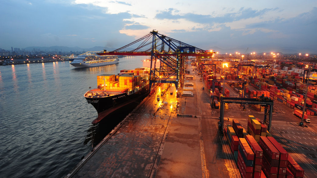 Terminal Santos Brasil no Porto de Santos