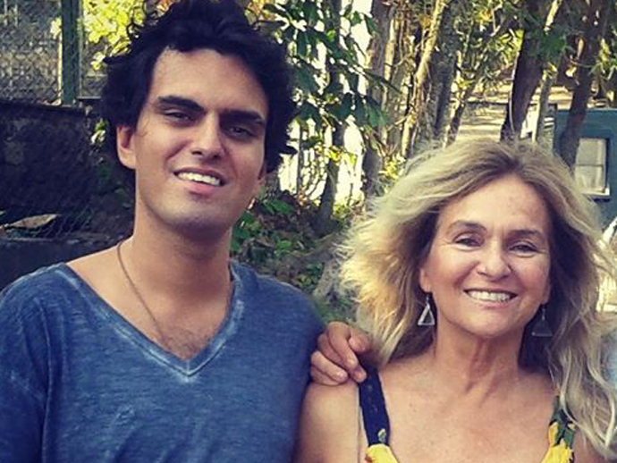 Rian Brito e a mãe, Márcia Brito, conhecida pelo nome artístico de Brita Brazil