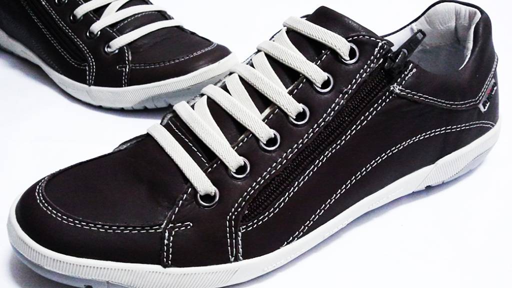 Por que o sapatênis não consegue sobreviver à patrulha da moda?