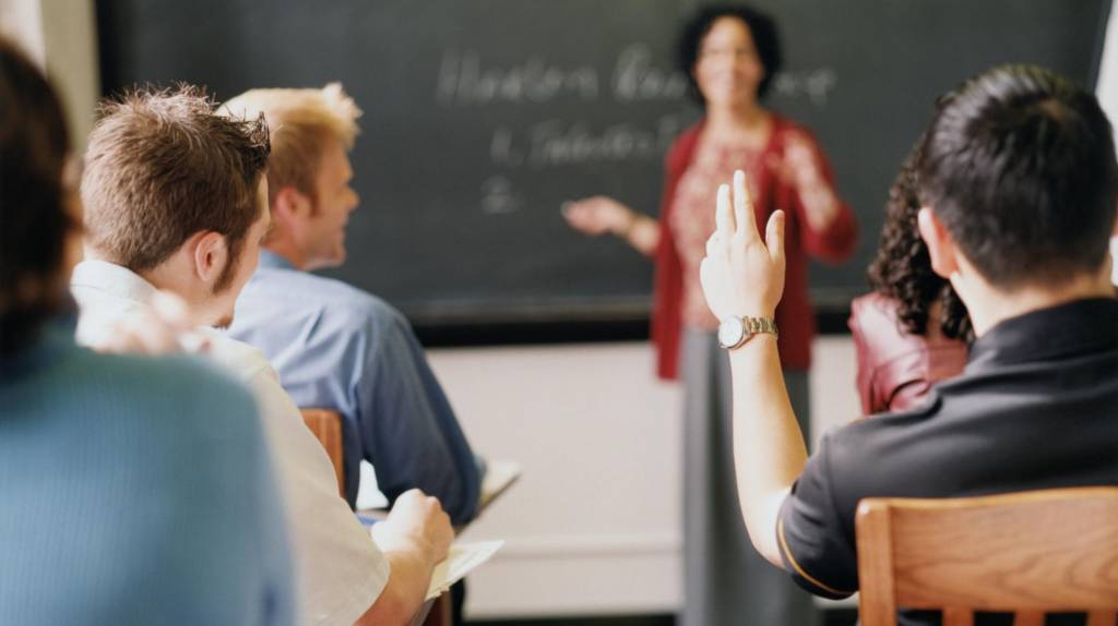Como escolher cursos que podem dar um empurrão à carreira