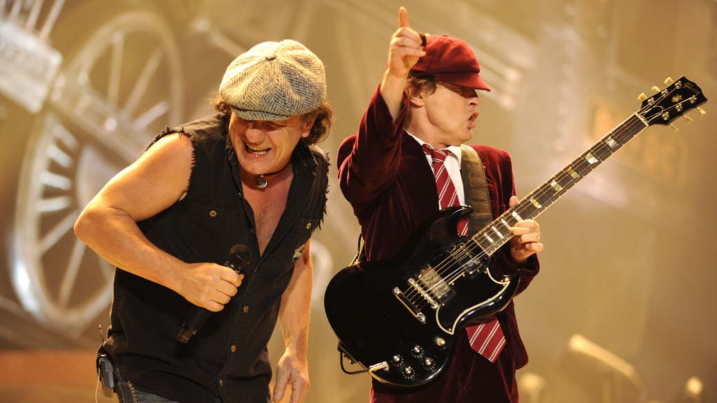 18º: AC/DC