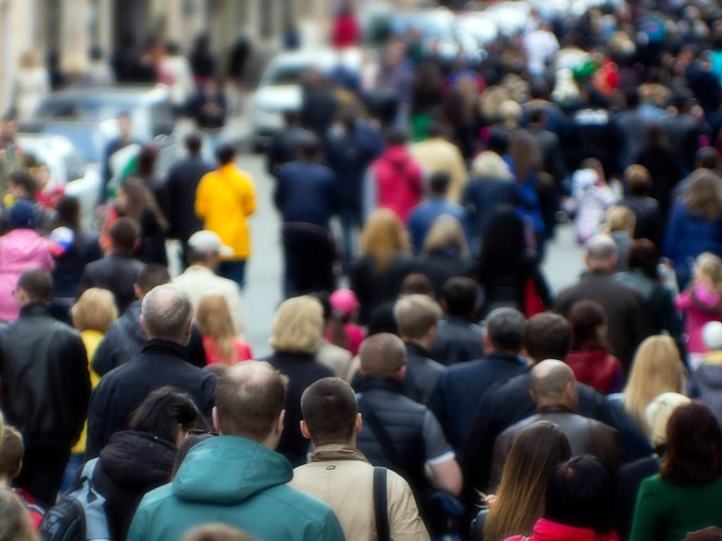 Terceiro maior grupo religioso do Brasil não tem credo definido, diz IBGE