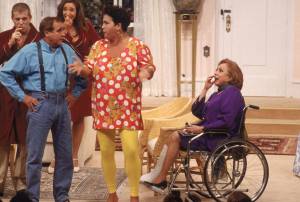 alx_brasil-celebridades-atriz-aracy-balabanian-19960514-004_original.jpeg Aracy Balabanian grava com os atores Miguel Falabella, Maria Orth, Luís Gustavo e Cláudia Jimenez, integrantes do eleneco de 'Sai de Baixo', em 1996