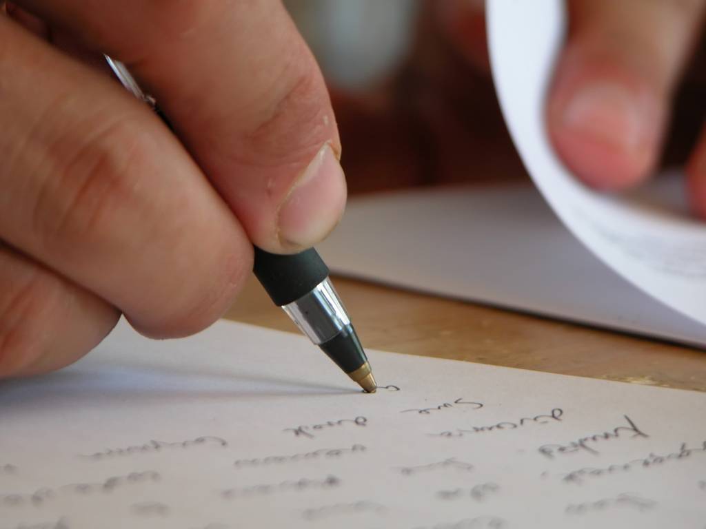 Muito ou muinto? Entenda por que a gente fala diferente do que escreve