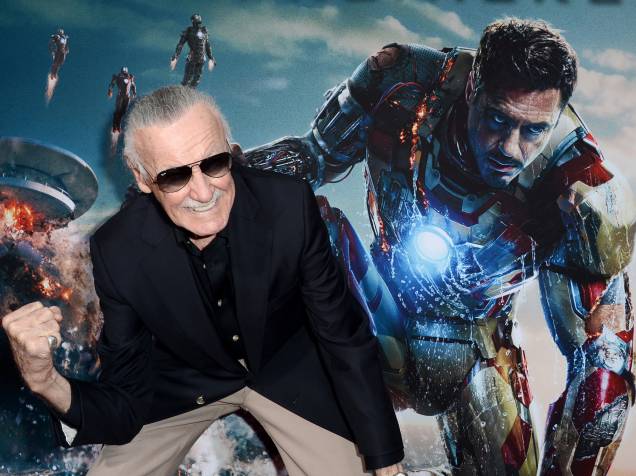 Stan Lee comparece à estreia de Homem de Ferro 3, no teatro El Capitan, em Los Angeles, Califórnia, em 2013 Stan Lee comparece à estreia de Homem de Ferro 3, no teatro El Capitan, em Los Angeles, Califórnia, em 2013