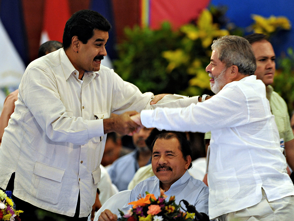 Com Maduro, Lula está errado até quando acerta