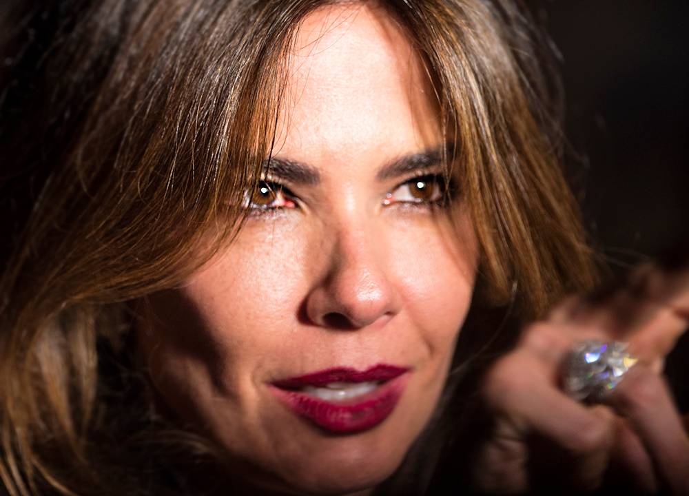 Luciana Gimenez no desfile da coleção Karl Lagerfeld para a Riachuelo
