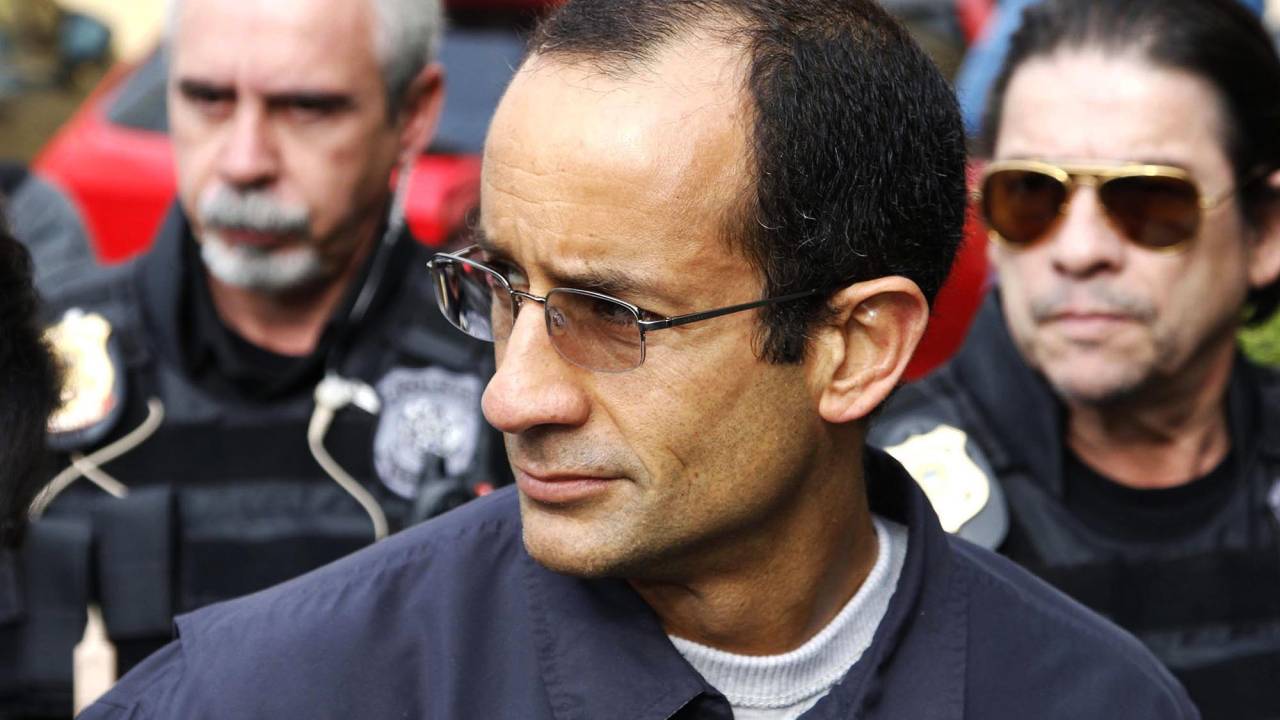 Marcelo Odebrecht da construtora Odebrecht é encaminhado para o IML de Curitiba (PR), na manhã deste sábado (20)