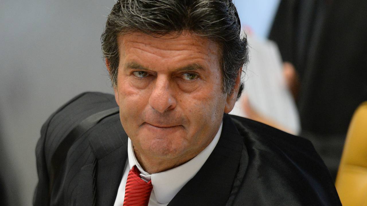 Ministro Luiz Fux decidiu que TSE não pode contrariar decisão do STF sobre Banco Rural