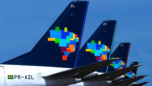 Azul derrete 61% em meio à oferta de ações e diluição do minoritário; entenda