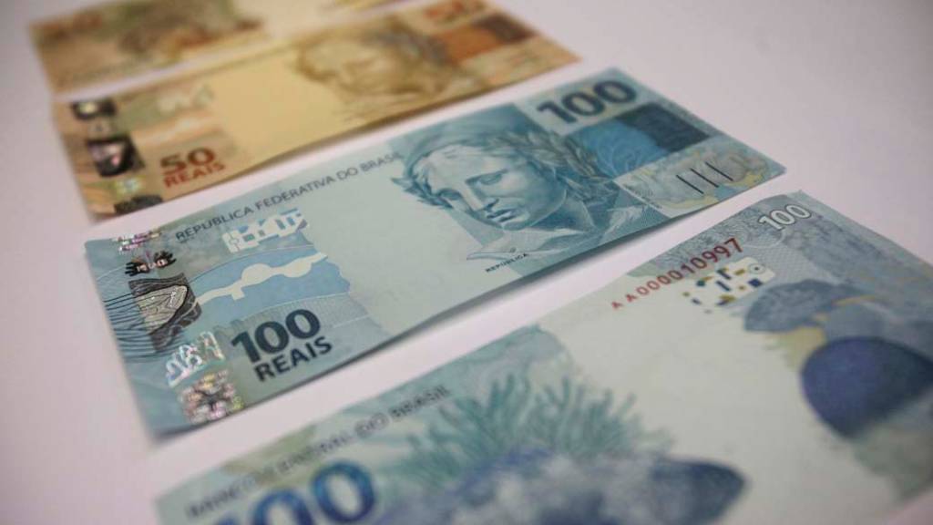 Arrecadação federal supera R$ 200 bi e bate recorde para o mês de agosto