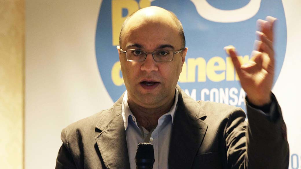 O cientista político Jairo Marconi Nicolau durante palestra, no Rio