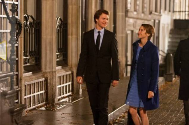 Shailene Woodley e Ansel Elgort no filme A Culpa É das Estrelas Shailene Woodley e Ansel Elgort no filme A Culpa É das Estrelas