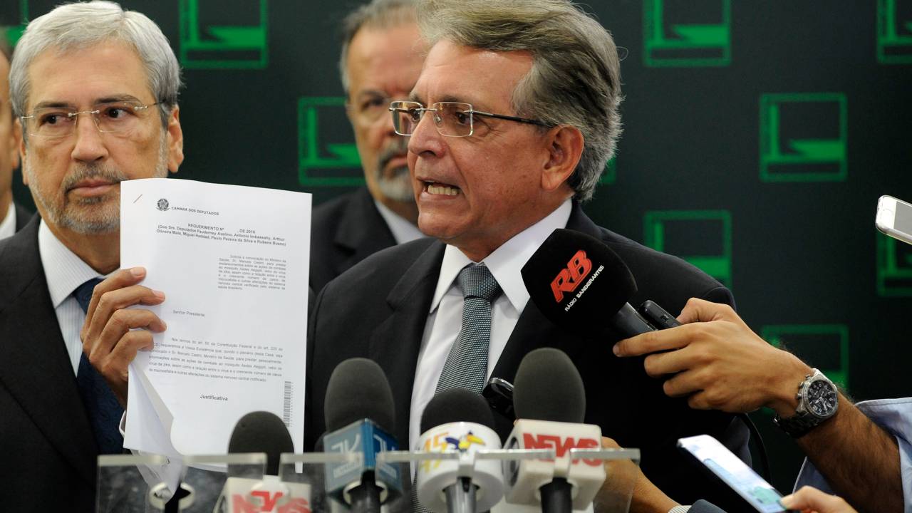 Líder do DEM, deputado Pauderney Avelino (AM)