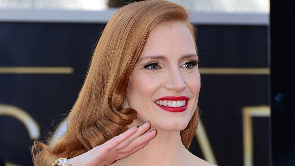 Atriz critica Apple por adiar série após morte de Charlie Kirk