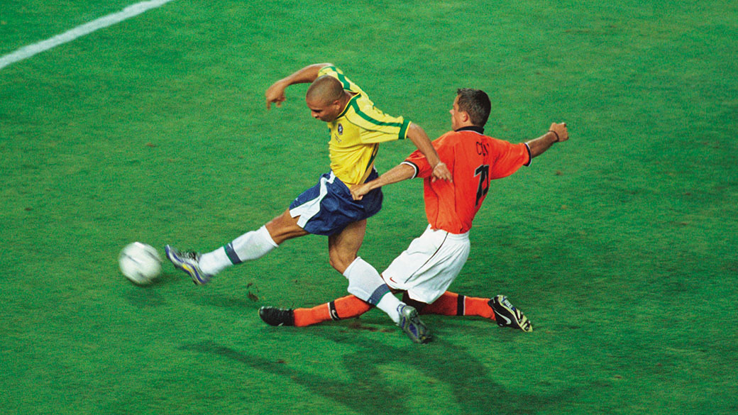 Desempenho da seleção brasileira contra Holanda, Suécia e Japão em Copas