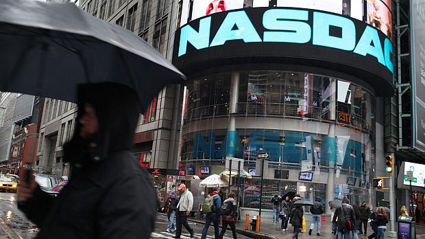 Fachada na Bolsa Nasdaq, em Nova York