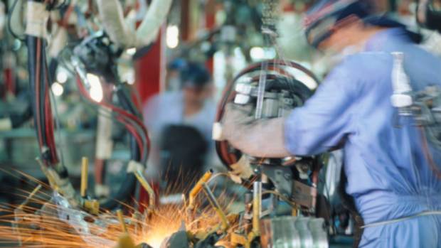 O Índice de Gerentes de Compras (PMI) Industrial do ISM, divulgado nesta sexta-feira, em 3, apresentou um leve aumento, subindo para 49,3% em comparação aos 48,4% de novembro