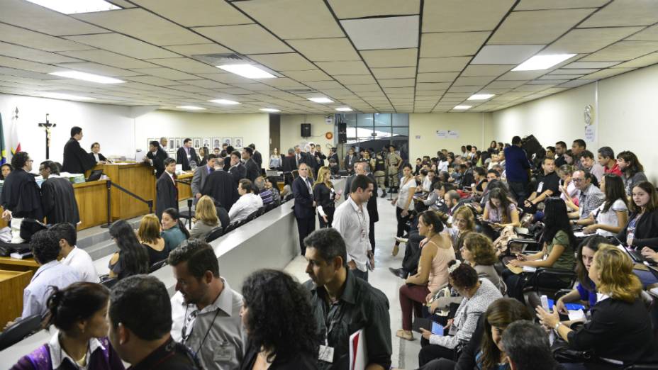 Movimenta&ccedil;&atilde;o na sala de audi&ecirc;ncia do F&oacute;rum Doutor Pedro Aleixo, em Contagem, para o julgamento do ex-goleiro Bruno