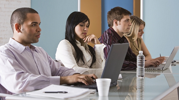 Jovens no trabalho