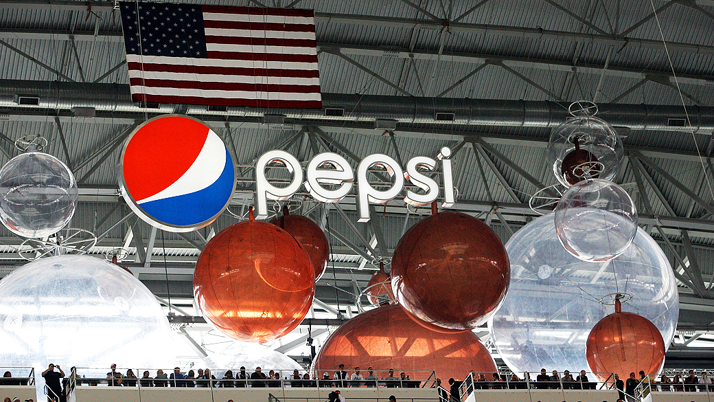 PepsiCo enfrenta pressão com avanço de canetas emagrecedoras e queda nas vendas de snacks