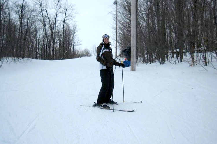 Jennifer Molson foi uma das pacientes com esclerose m&uacute;ltipla grave e recidiva que se recuperaram ap&oacute;s o tratamento inovador com c&eacute;lulas tronco