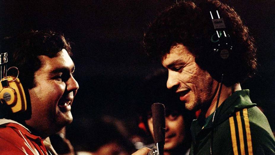 Sócrates sendo entrevistado por Fausto Silva, 1979<br>  