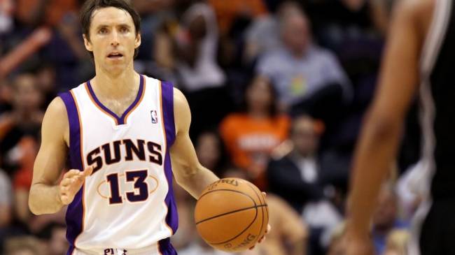 O armador Steve Nash, que trocou o Phoenix pelo Los Angeles Lakers