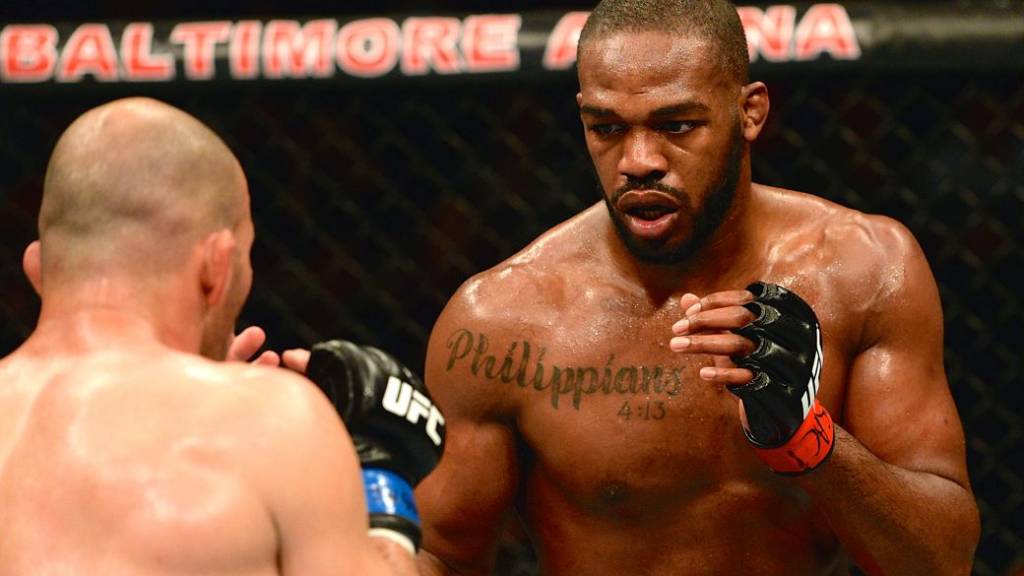 Jon Jones lutará pelo cinturão em retorno ao UFC
