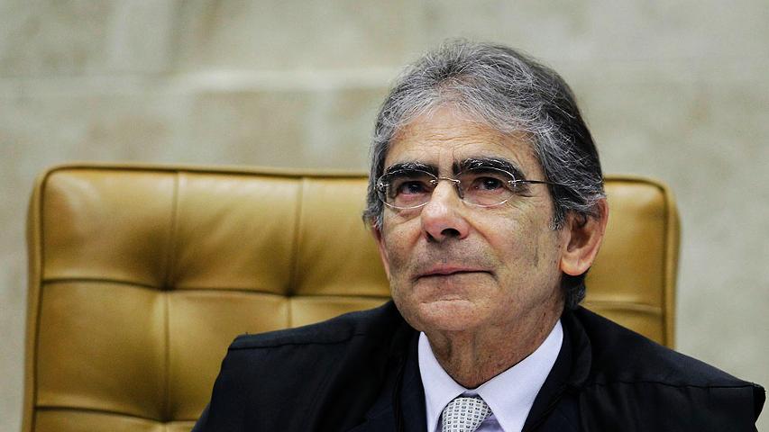 Maioridade penal: ‘Cunha pedalou’, diz Ayres Britto