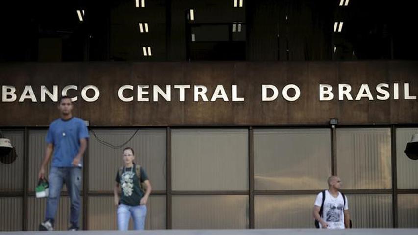 Banco Central pausa ciclo de alta e mantém a taxa de juros em 15% ao ano