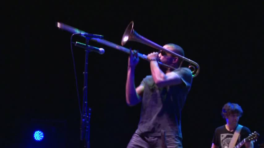 A música vibrante de Trombone Shorty