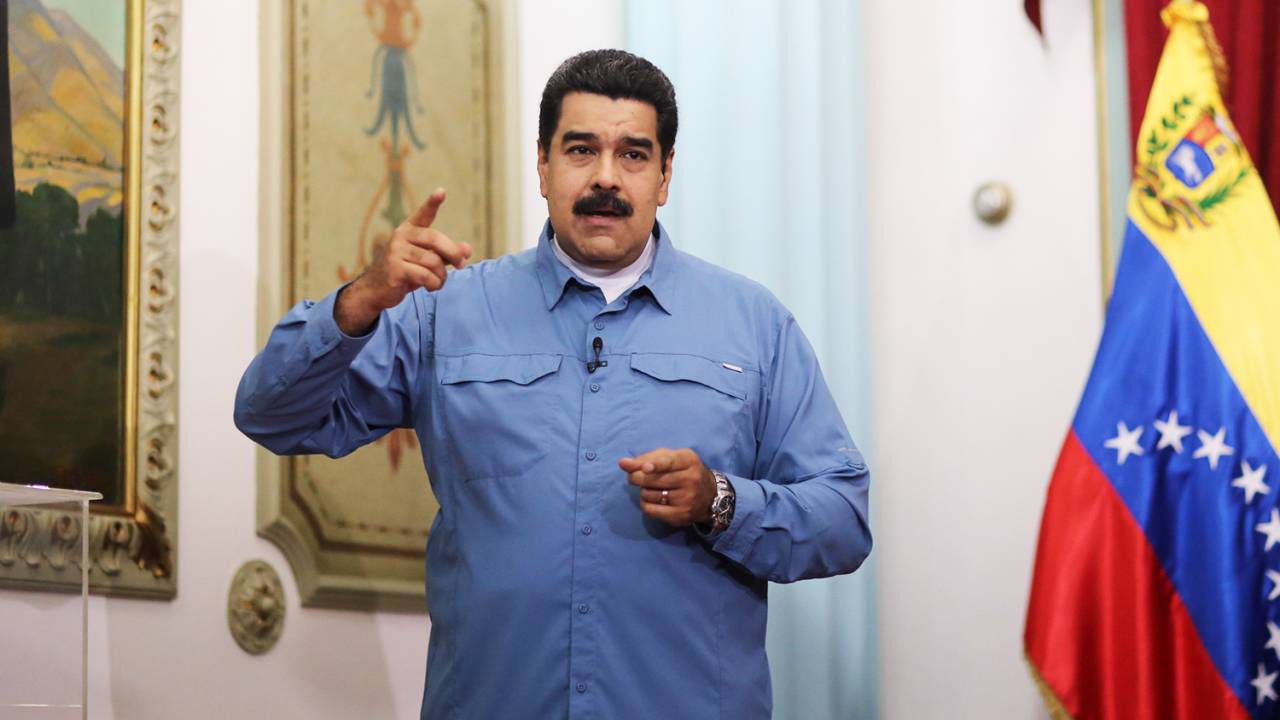 O presidente da Venezuela, Nicolas Maduro, discursa em TV venezuela, na capital Caracas - 16/08/2016