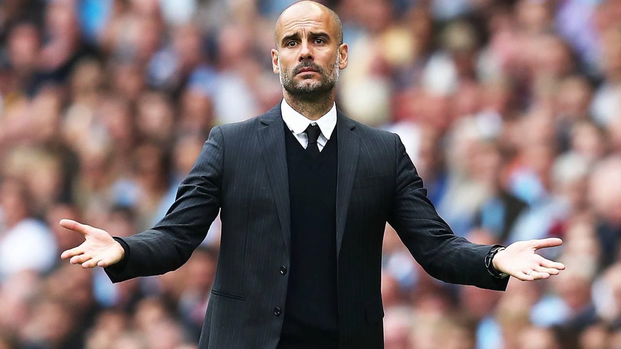 O treinador do Manchester City, Pep Guardiola, durante partida contra o West Ham, válida pelo Campeonato Inglês, realizada no Etihad Stadium - 28/08/2016