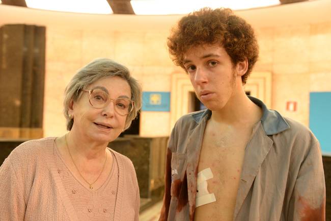 Os Experientes A atriz Beatriz Segall contracena com João Côrtes na série 'Os Experientes'